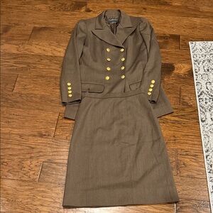 CHANEL Boutique Brown Jacket